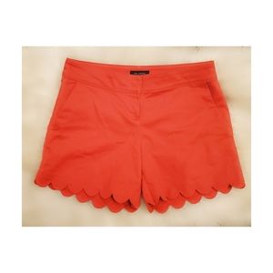 Limited scallop shorts